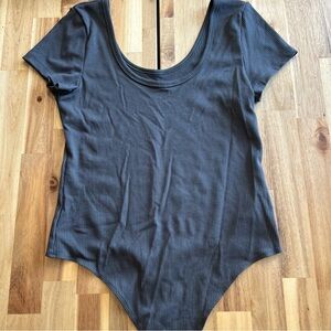American Eagle Black Ribbed Short Sleeve Bodysuit Women’s Size Large